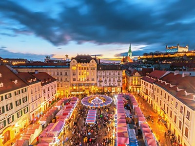 Vánoční Bratislava a zámek Schloss Hof